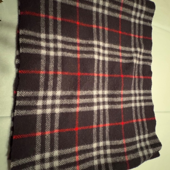 Authentic Burberry Blue Nova Check Lambswool Scarf- NWOT - Picture 4 of 5